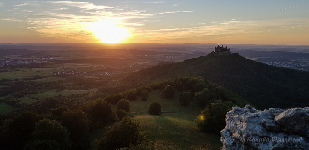 Sonnenuntergang an der Burg Hohenzollern