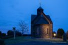 Hubertuskapelle am Abend