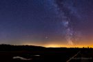Im Hohen Venn - einzeiliges Panorama ohne Flugzeugspuren aus 5 Hochformatfotos 20 mm Brennweite (Vollformat), Blende 1.8, ISO 3200, je 15 Sekunden Belichtungszeit