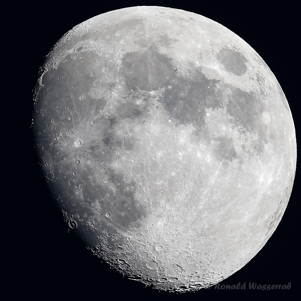 Zunehmender Mond über Höchenschwand