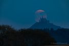 Der Mond hat die Burg Hohenzollern erreicht