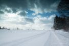 Verschneite Straße von Höchenschwand nach Heppenschwand