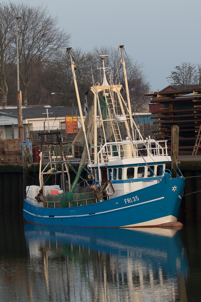 Schiff im Büsumer Hafen