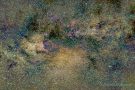 Nebel im Sternbild Schwan - Samyang 50 mm Vollformat, Blende 1.5, ISO 1600, 160 x 5 Sekunden Belichtungszeit
