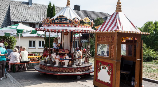 Kinder-Karussell auf der Schlemmermeile Höchenschwand