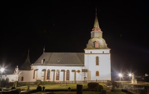 St. Michael bei Nacht