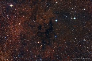 Astro-Fotografie: Der Dunkelnebel LDN 673 im Sternbild Adler