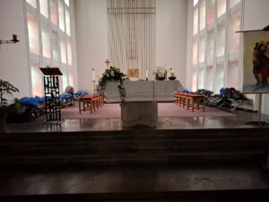 Ruhe- und Übernachtungsort für die Helfer: Die Pfarrkirche in Gey (Foto: Edith Moersheim)