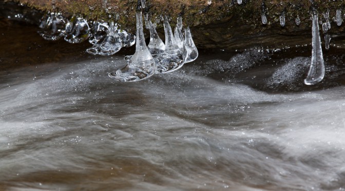 Eisgebilde in der Kall